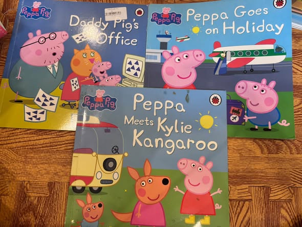 SET 9 CUỐN SÁCH TRANH PEPPA PIG (LADYBIRD) — ảnh 4