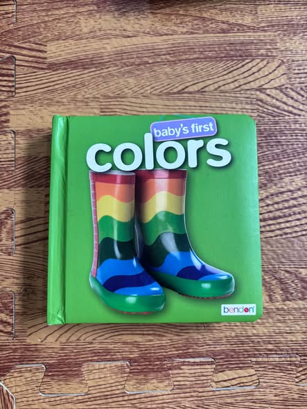 SÁCH BOARD BOOK BABY'S FIRST COLORS