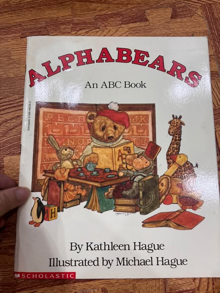 ALPHABEARS: AN ABC BOOK  — ảnh 1