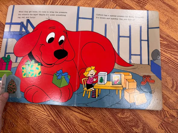 CLIFFORD'S CHRISTMAS PRESENTS image 4