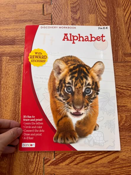 SET 2 CUỐN BENDON DISCOVERY WORKBOOK: ALPHABET & READING READINESS (CÓ STICKER KHEN THƯỞNG)   — ảnh 5