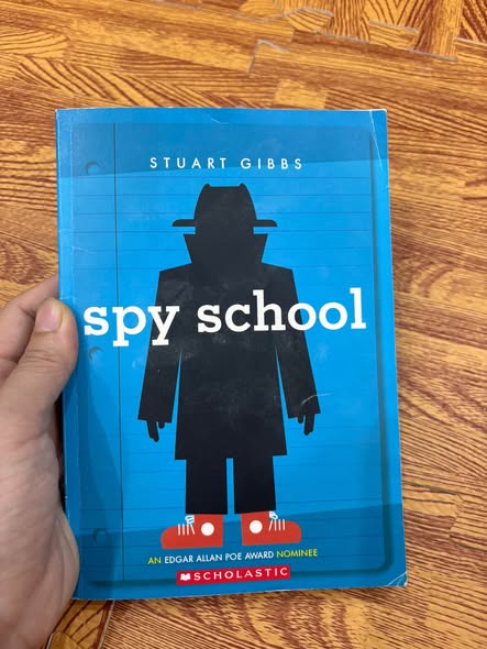 SPY SCHOOL (STUART GIBBS)