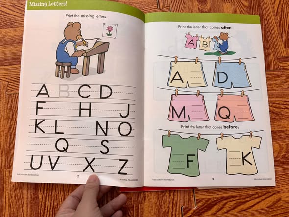 SET 2 CUỐN BENDON DISCOVERY WORKBOOK: ALPHABET & READING READINESS (CÓ STICKER KHEN THƯỞNG)   — ảnh 2