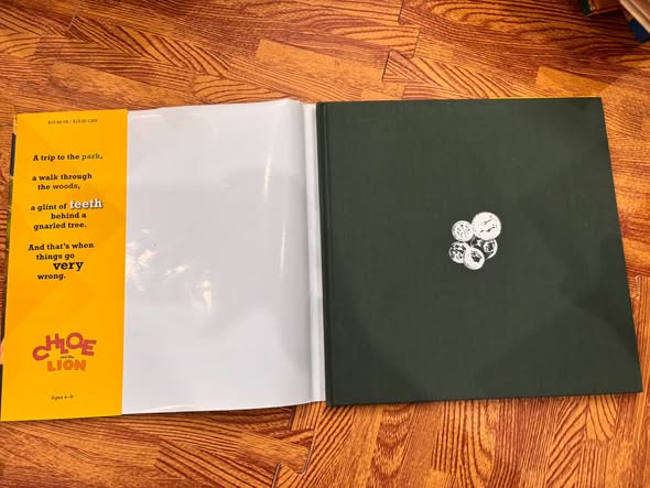 CHLOE AND THE LION — ảnh 3