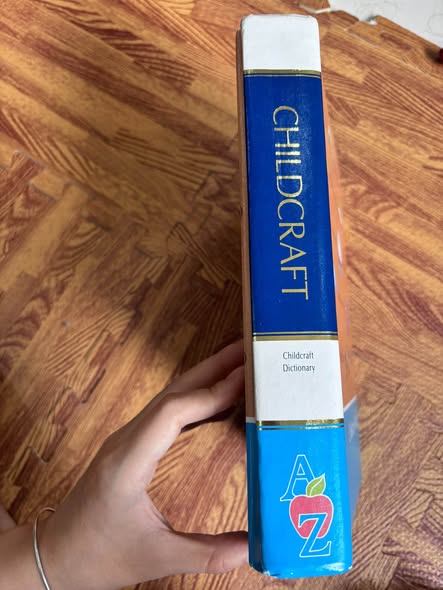 CHILDCRAFT DICTIONARY image 2
