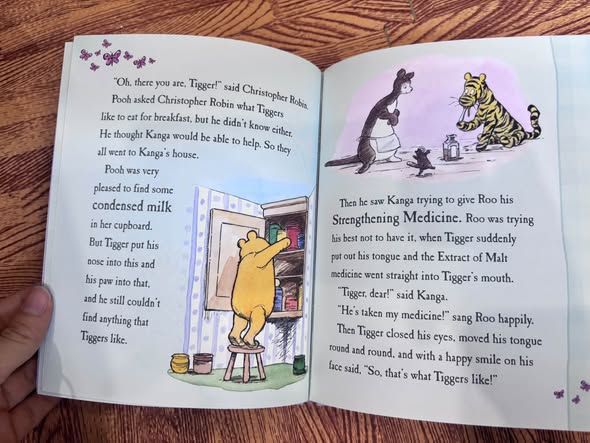 ALL ABOUT TIGGER (WITH 30 STICKERS) — ảnh 4