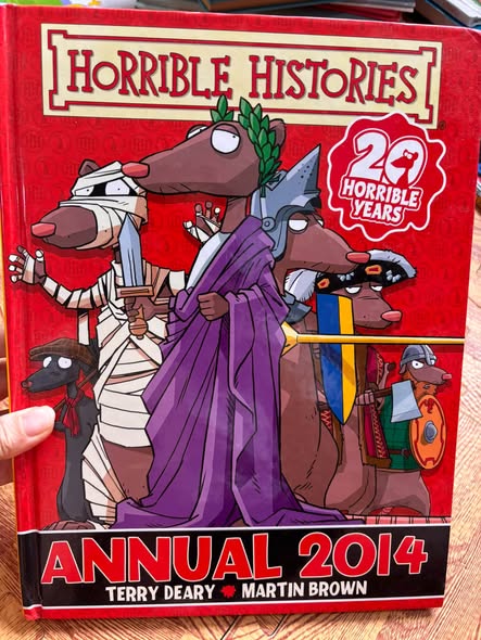 HORRIBLE HISTORIES: ANNUAL 2014 ( — ảnh 1