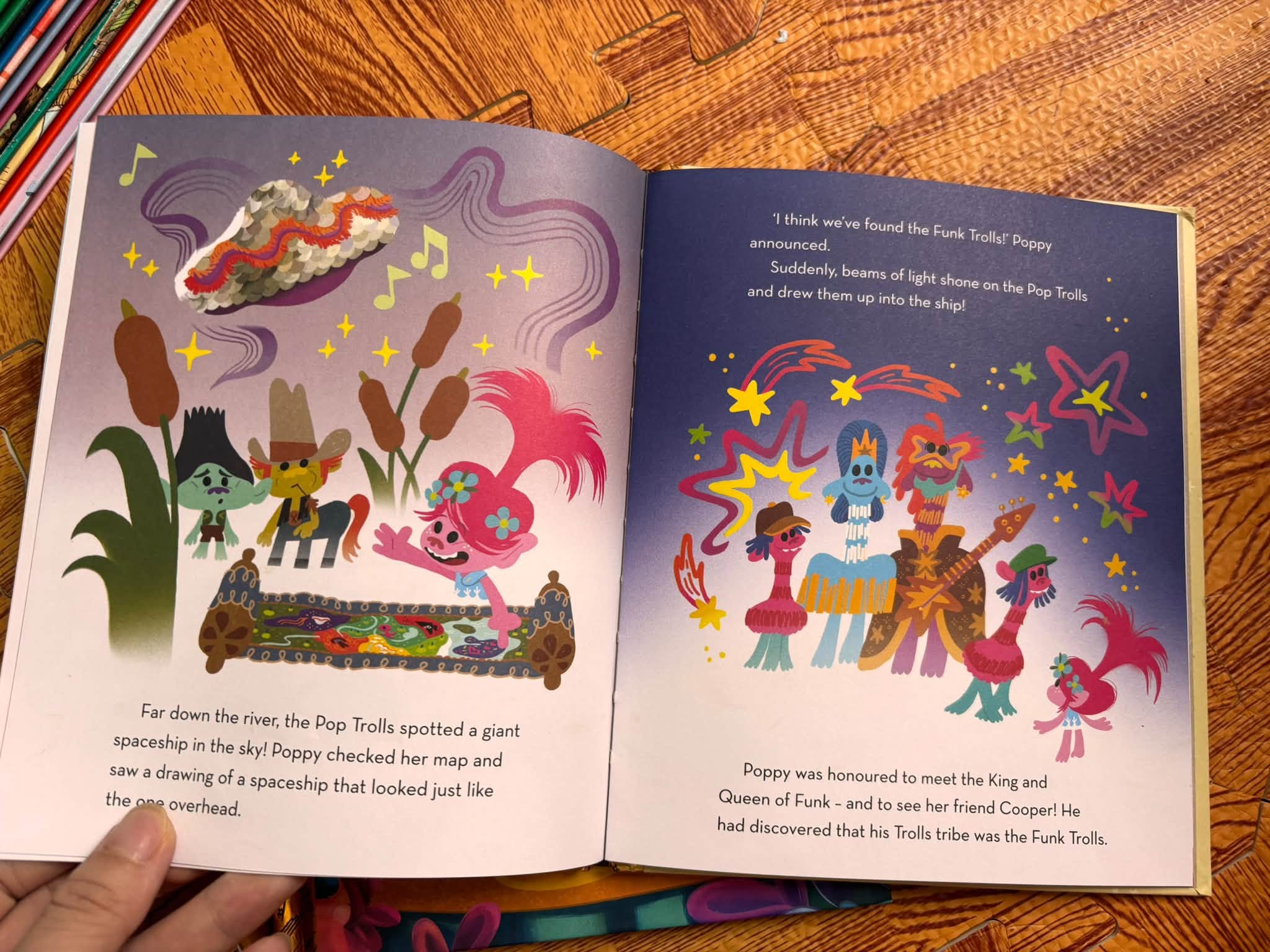 SERIES TRUYỆN TRANH DREAMWORKS TROLLS: CENTUM STORYBOOK COLLECTION  — ảnh 8