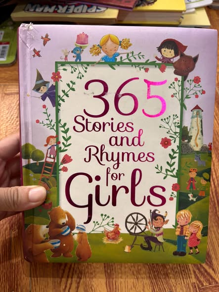 365 STORIES AND RHYMES FOR GIRLS