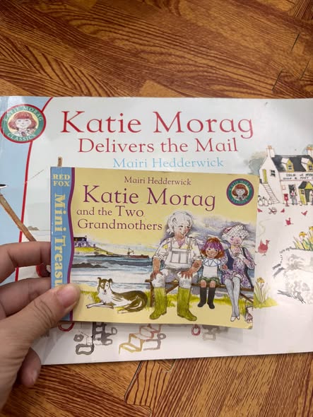 COMBO 2 CUỐN KATIE MORAG 