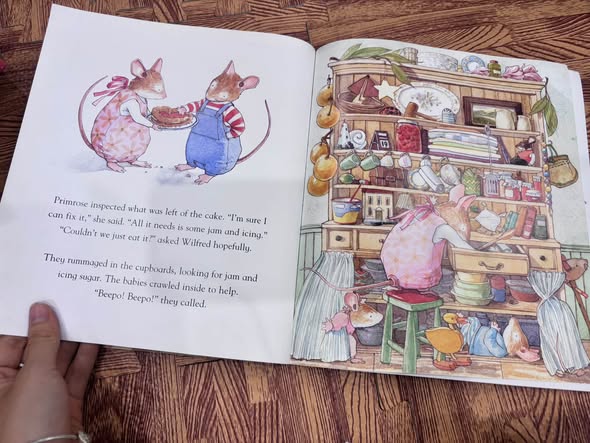 STORIES FROM BRAMBLY HEDGE: PRIMROSE IN CHARGE — ảnh 3