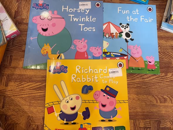 SET 9 CUỐN SÁCH TRANH PEPPA PIG (LADYBIRD) — ảnh 5