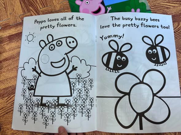 SET 3 CUỐN SÁCH TÔ MÀU & TƯƠNG TÁC PEPPA PIG: BAG O' FUN COLOURING BOOK   — ảnh 4