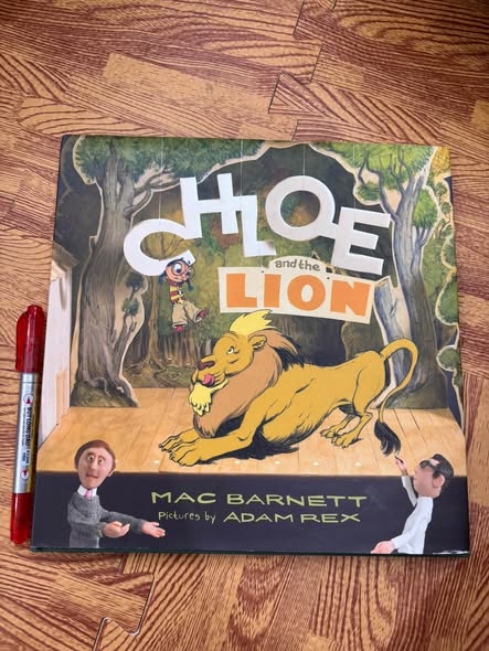 CHLOE AND THE LION — ảnh 1