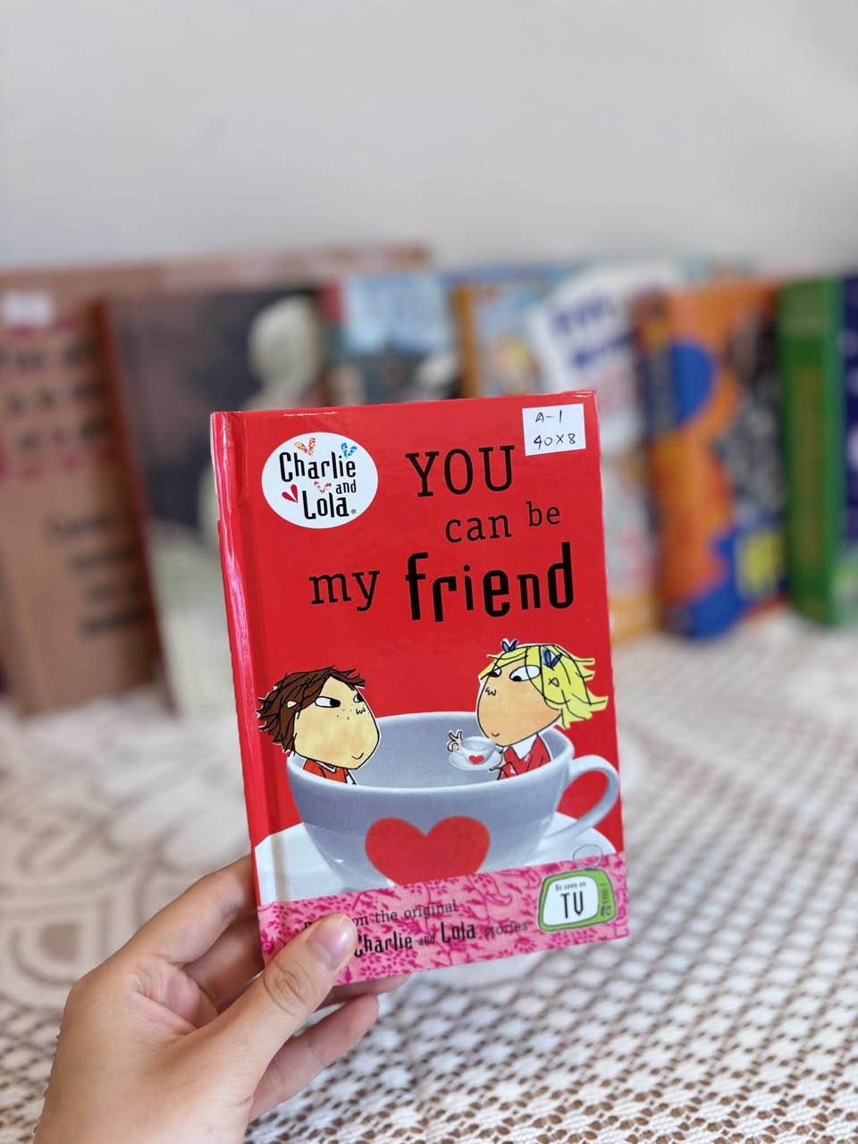 SET BALO CHARLIE AND LOLA (BỘ TRUYỆN TRANH TÚI ĐEO TIỆN LỢI) — ảnh 5