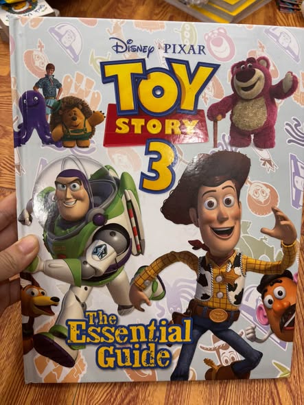 DISNEY PIXAR TOY STORY 3: THE ESSENTIAL GUIDE 