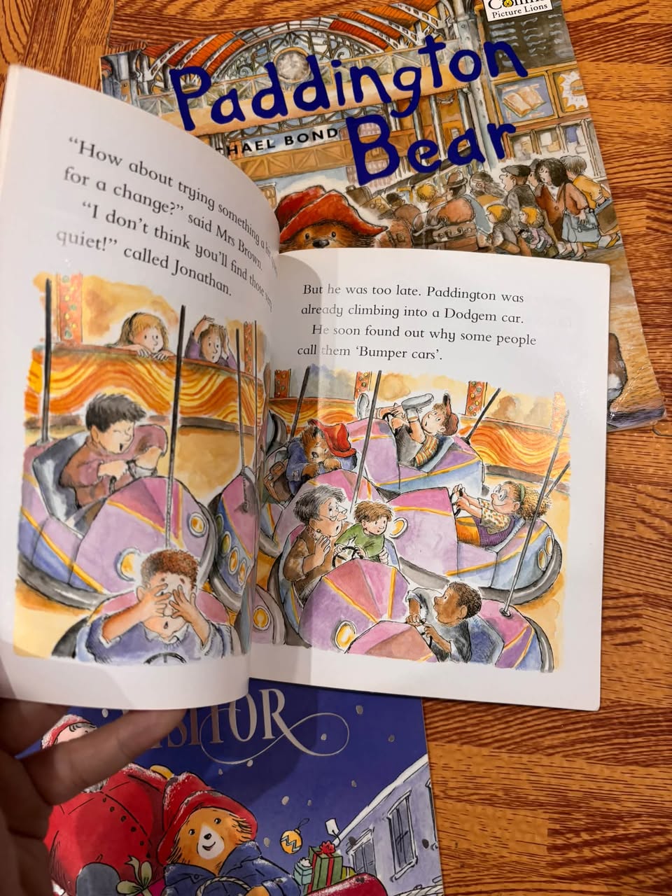 SET 3 CUỐN TRUYỆN TRANH GẤU PADDINGTON KINH ĐIỂN (MICHAEL BOND) — ảnh 4