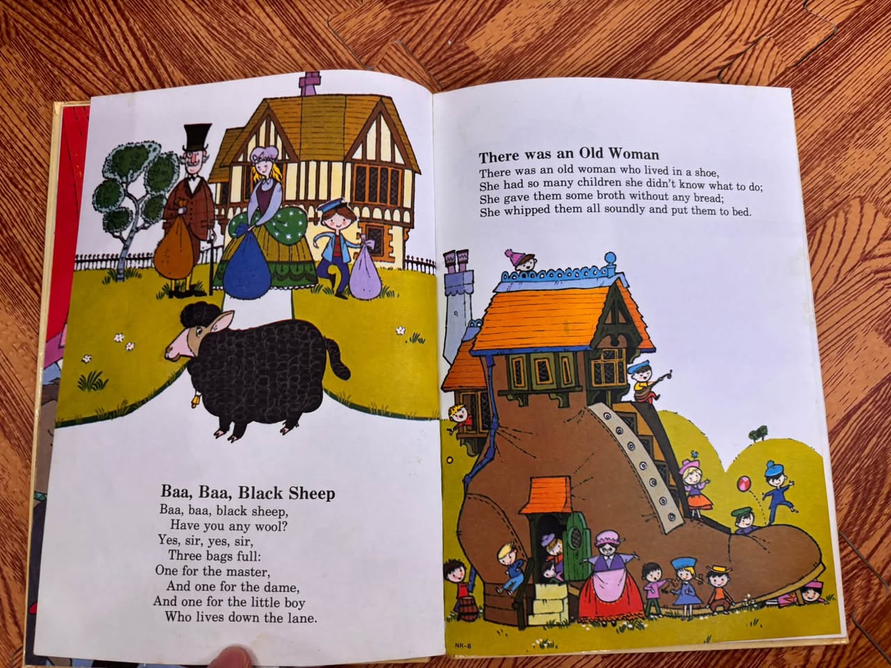 MY BOOK OF NURSERY RHYMES (MY FIRST COLOUR LIBRARY) — ảnh 4