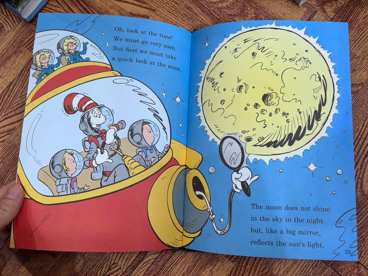 THERE'S NO PLACE LIKE SPACE! ALL ABOUT OUR SOLAR SYSTEM (THE CAT IN THE HAT'S LEARNING LIBRARY) — ảnh 5
