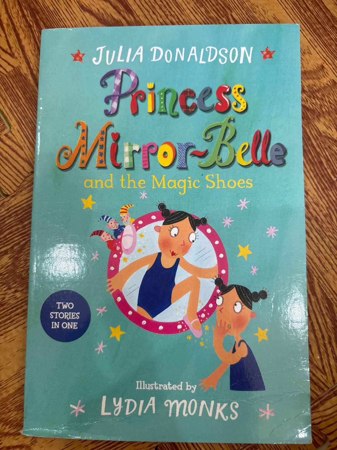 Princess Mirror-Belle and the Magic Shoes — ảnh 1