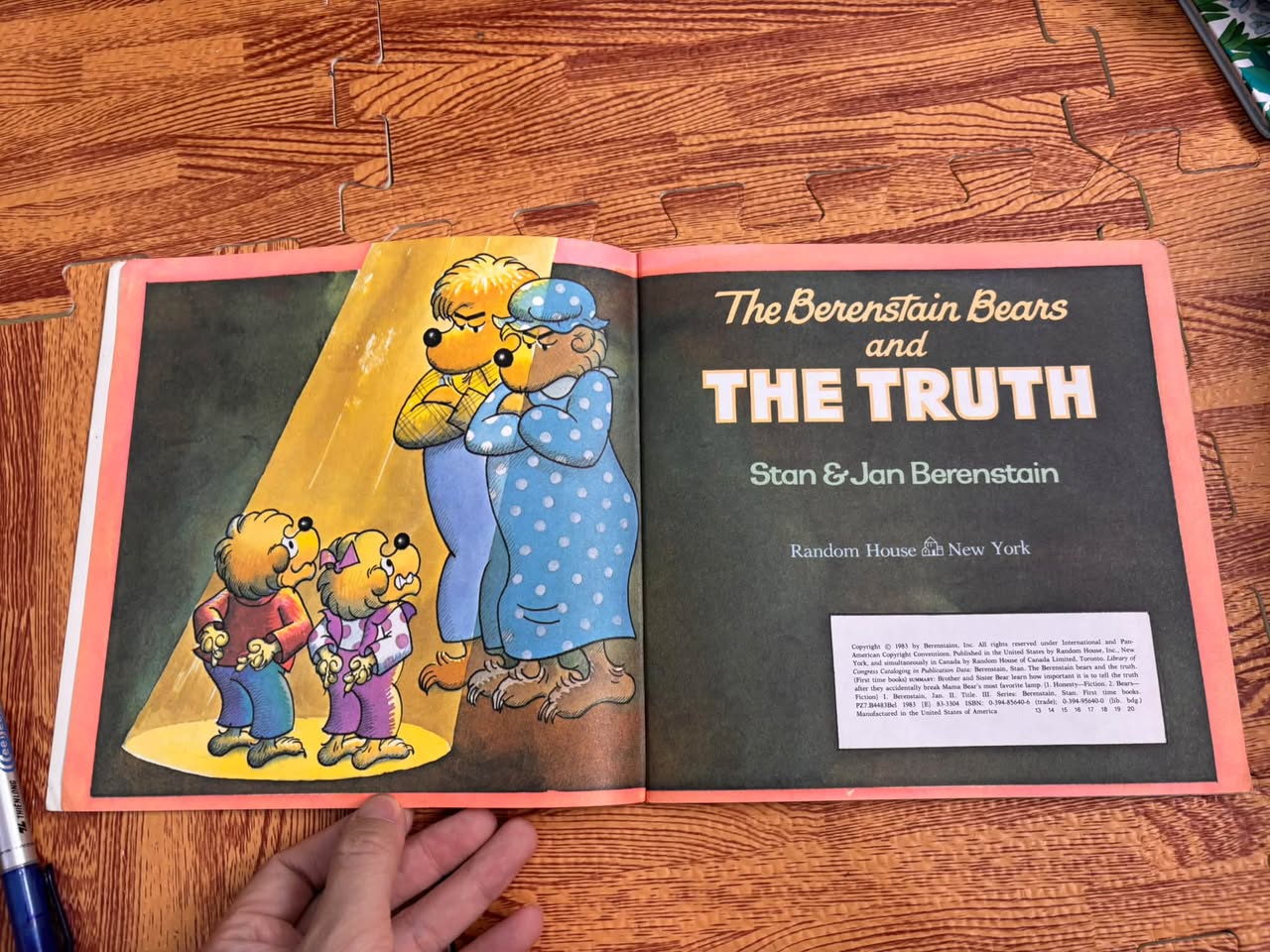 THE BERENSTAIN BEARS AND THE TRUTH (STAN & JAN BERENSTAIN) — ảnh 2