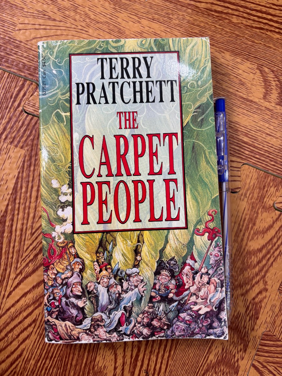 The Carpet People — ảnh 1