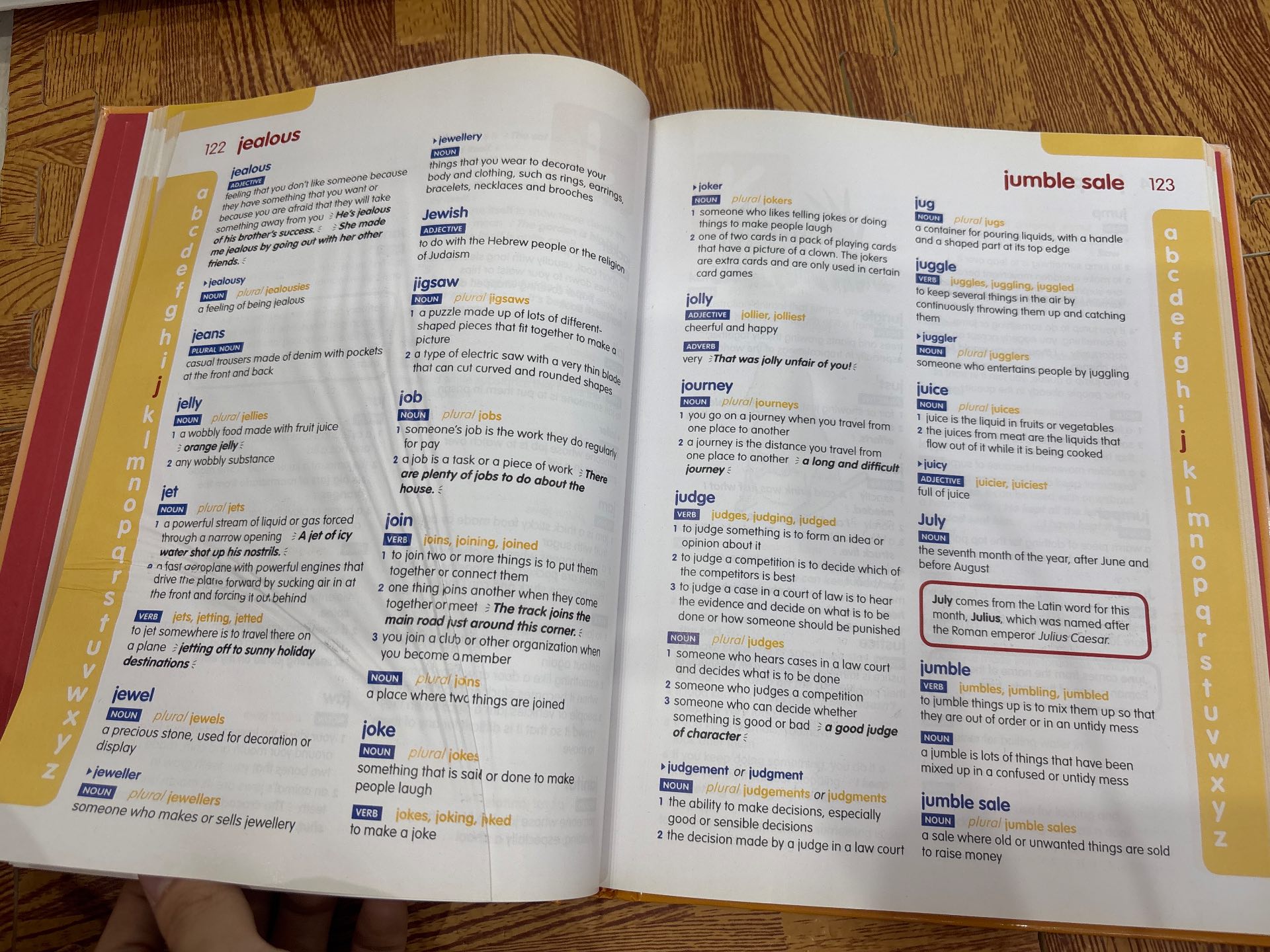 Junior Illustrated Dictionary — ảnh 4