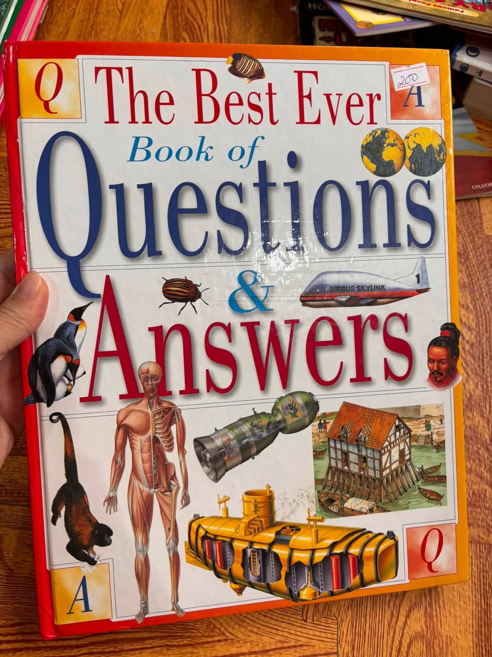 THE BEST EVER BOOK OF QUESTIONS & ANSWERS — ảnh 1