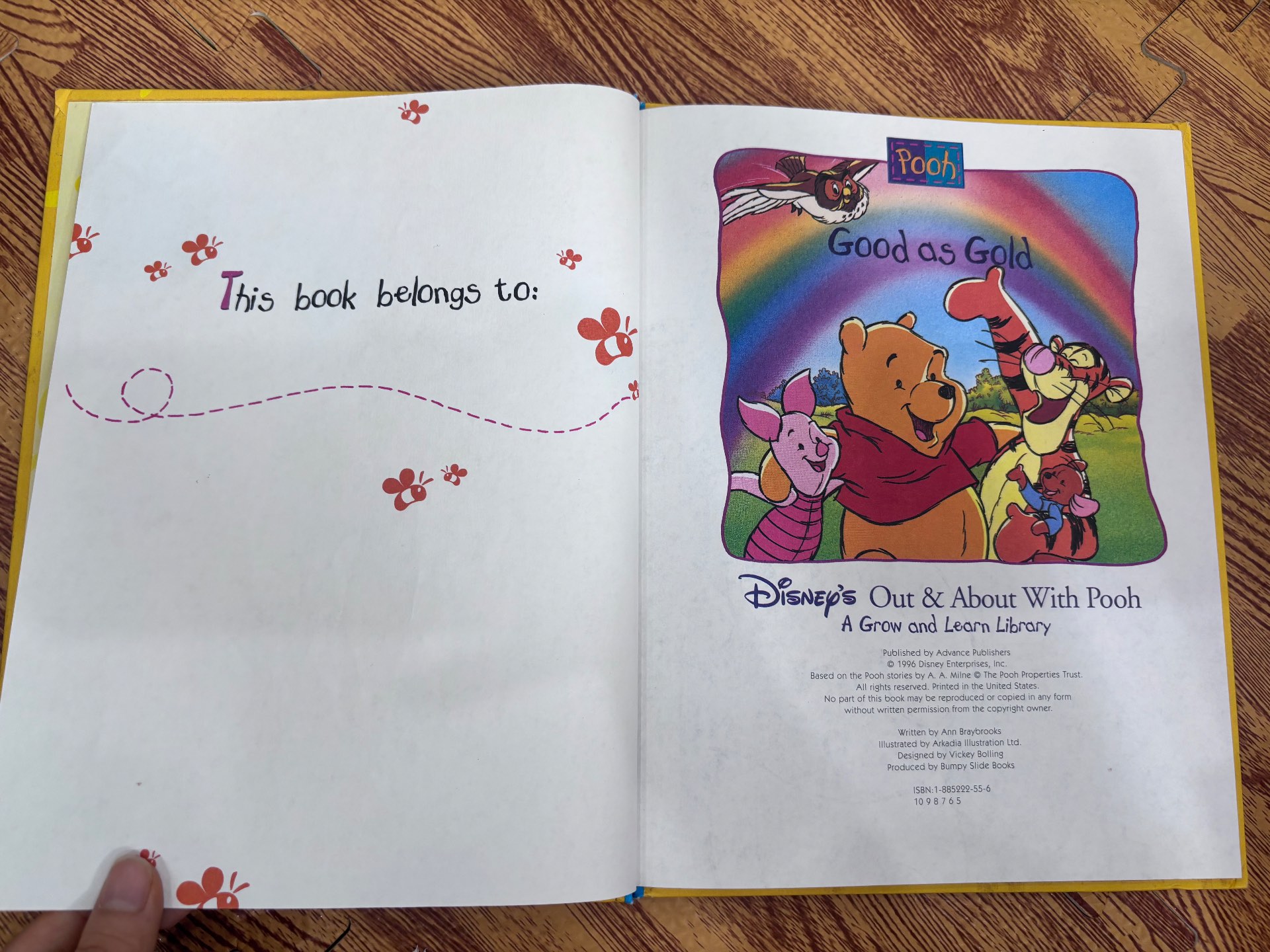 Pooh Good as Gold — ảnh 5