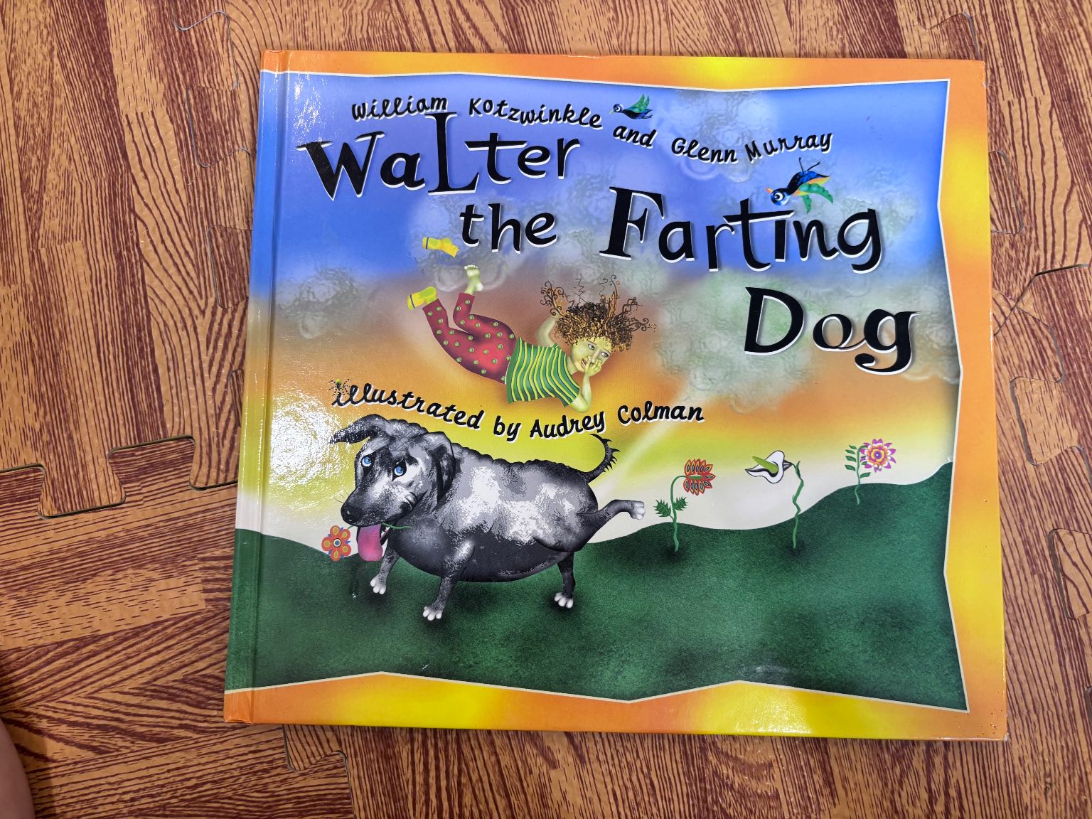 Walter the Farting Dog rách trang đầu — ảnh 1