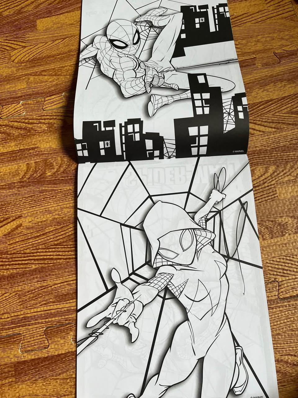 **The Greatest Hero Colouring Pad** — ảnh 3