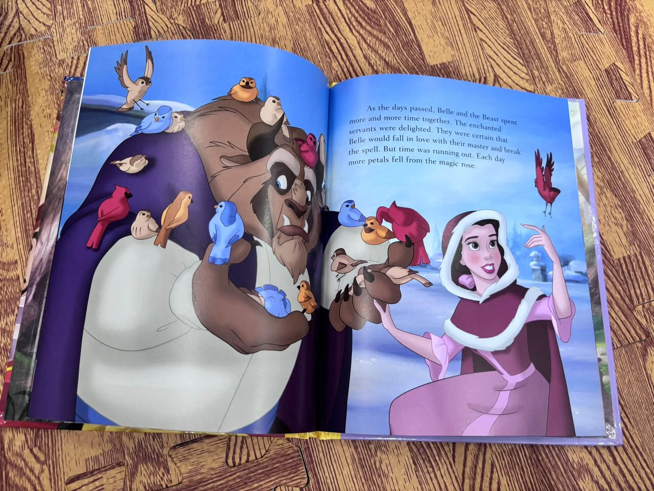 DISNEY PRINCESS: BEAUTY AND THE BEAST (THE ORIGINAL MAGICAL STORY - BÌA CỨNG) — ảnh 3