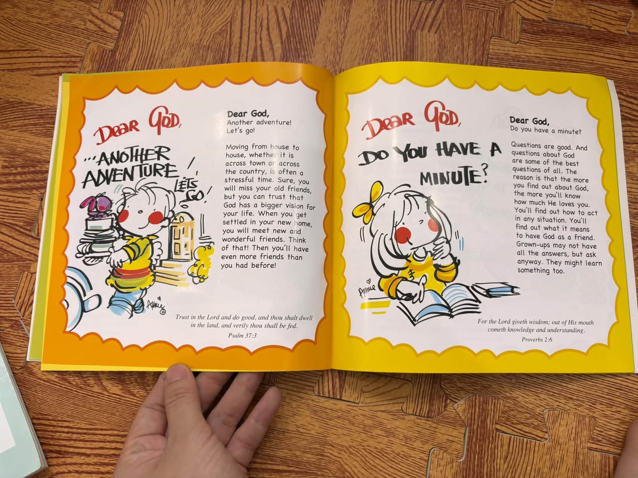 MY LITTLE BOOK OF DEAR GOD LETTERS: A REAL FRIEND IS SOMEONE WHO TAKES TIME TO LISTEN TO YOU — ảnh 4