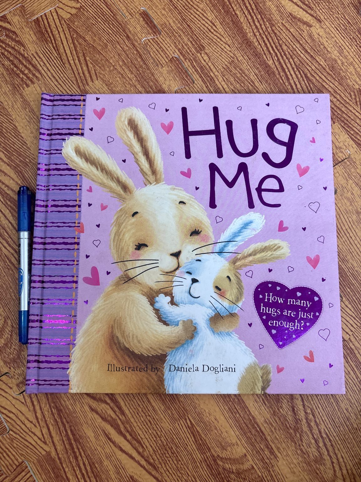 Hug Me — ảnh 1
