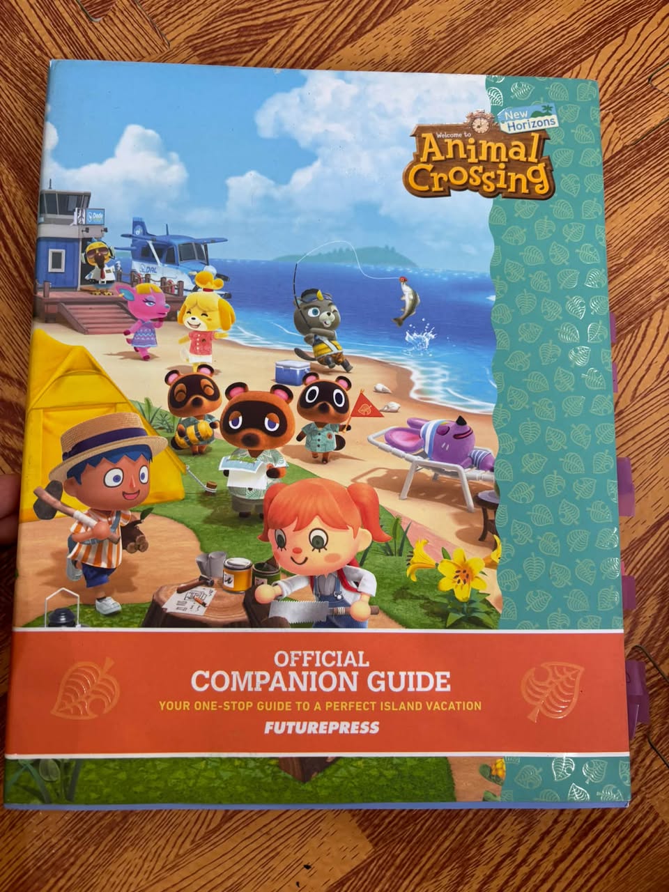 ANIMAL CROSSING: NEW HORIZONS OFFICIAL COMPANION GUIDE