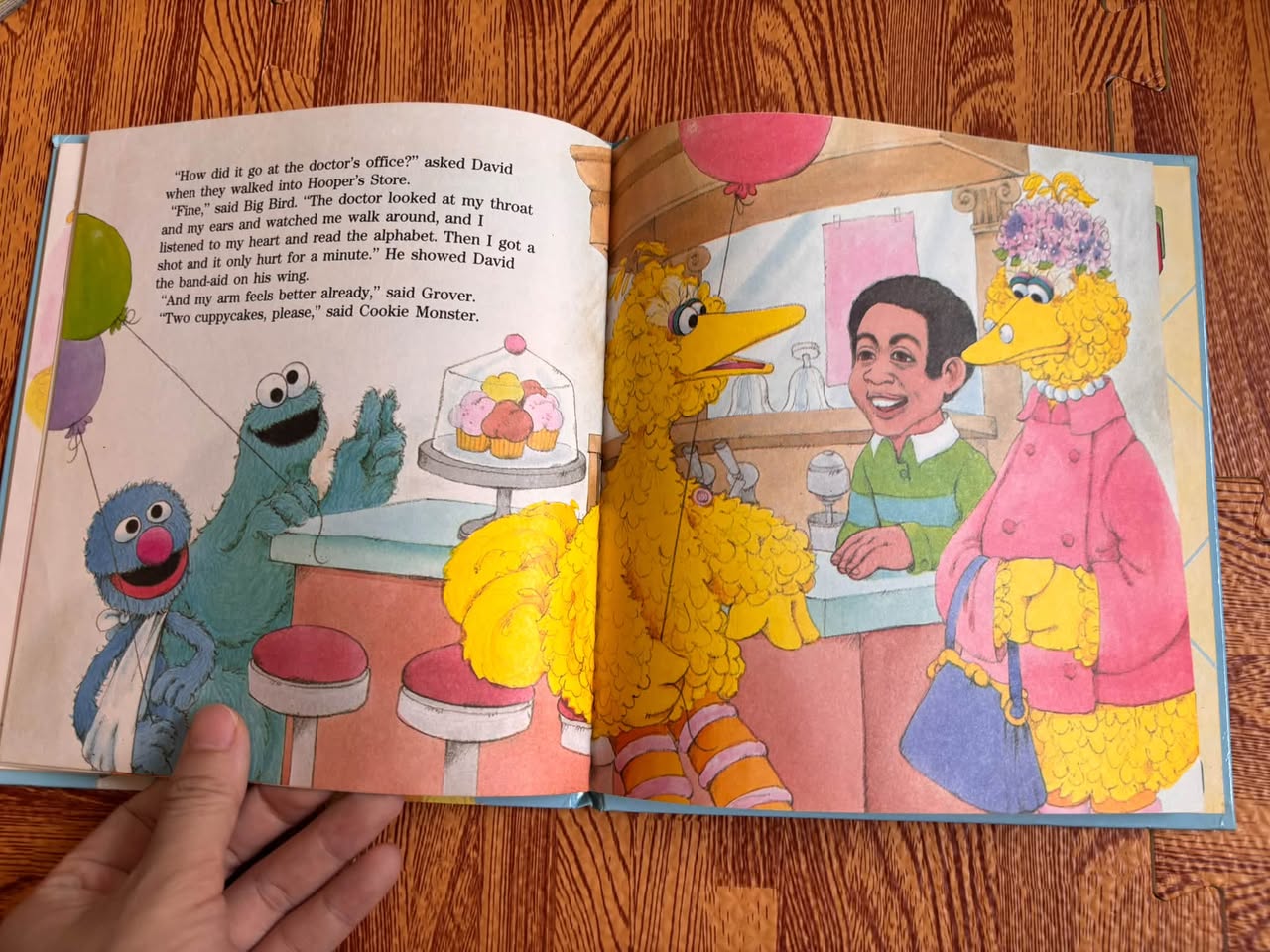 BIG BIRD GOES TO THE DOCTOR — ảnh 5