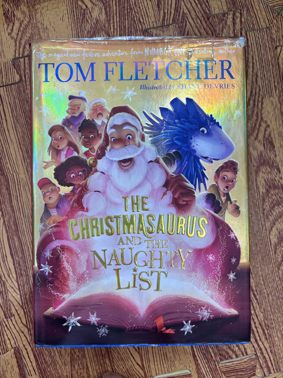 The Christmasaurus and the Naughty List — ảnh 1