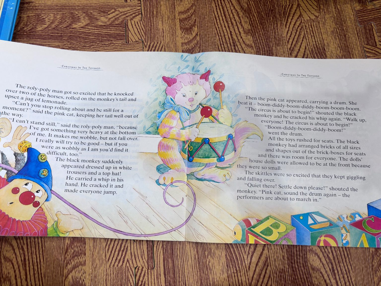 Christmas in the Toyshop — ảnh 3
