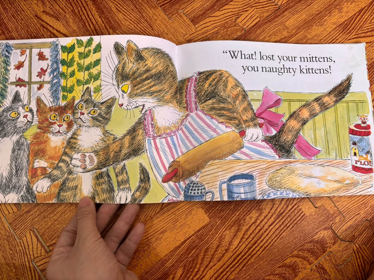 THREE LITTLE KITTENS — ảnh 3