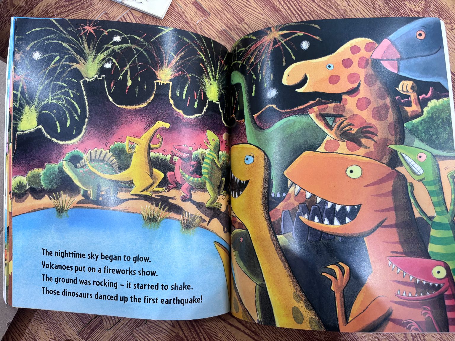 Saturday Night at the Dinosaur Stomp — ảnh 5