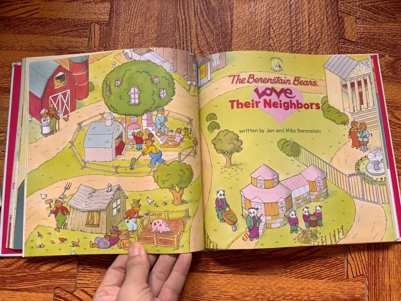 THE BERENSTAIN BEARS: CARING AND SHARING TREASURY — ảnh 5