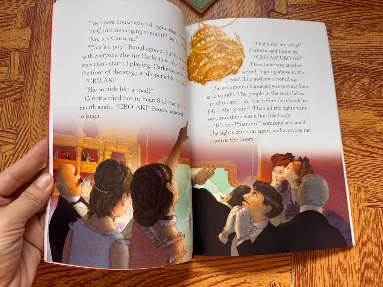THE PHANTOM OF THE OPERA (USBORNE STORY BOOKS - DEVELOPING READER) — ảnh 5
