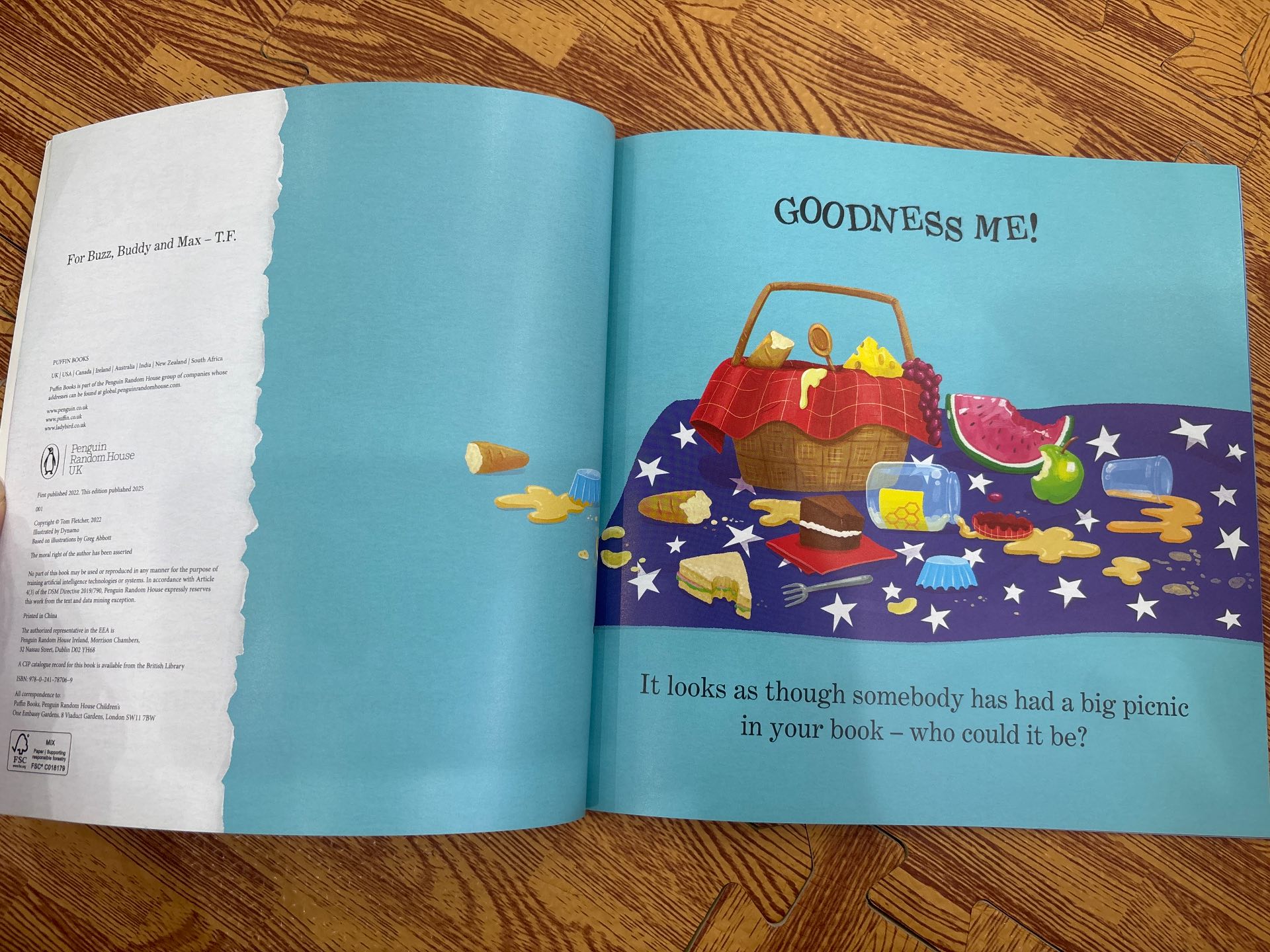 There's a Bear in Your Book — ảnh 5