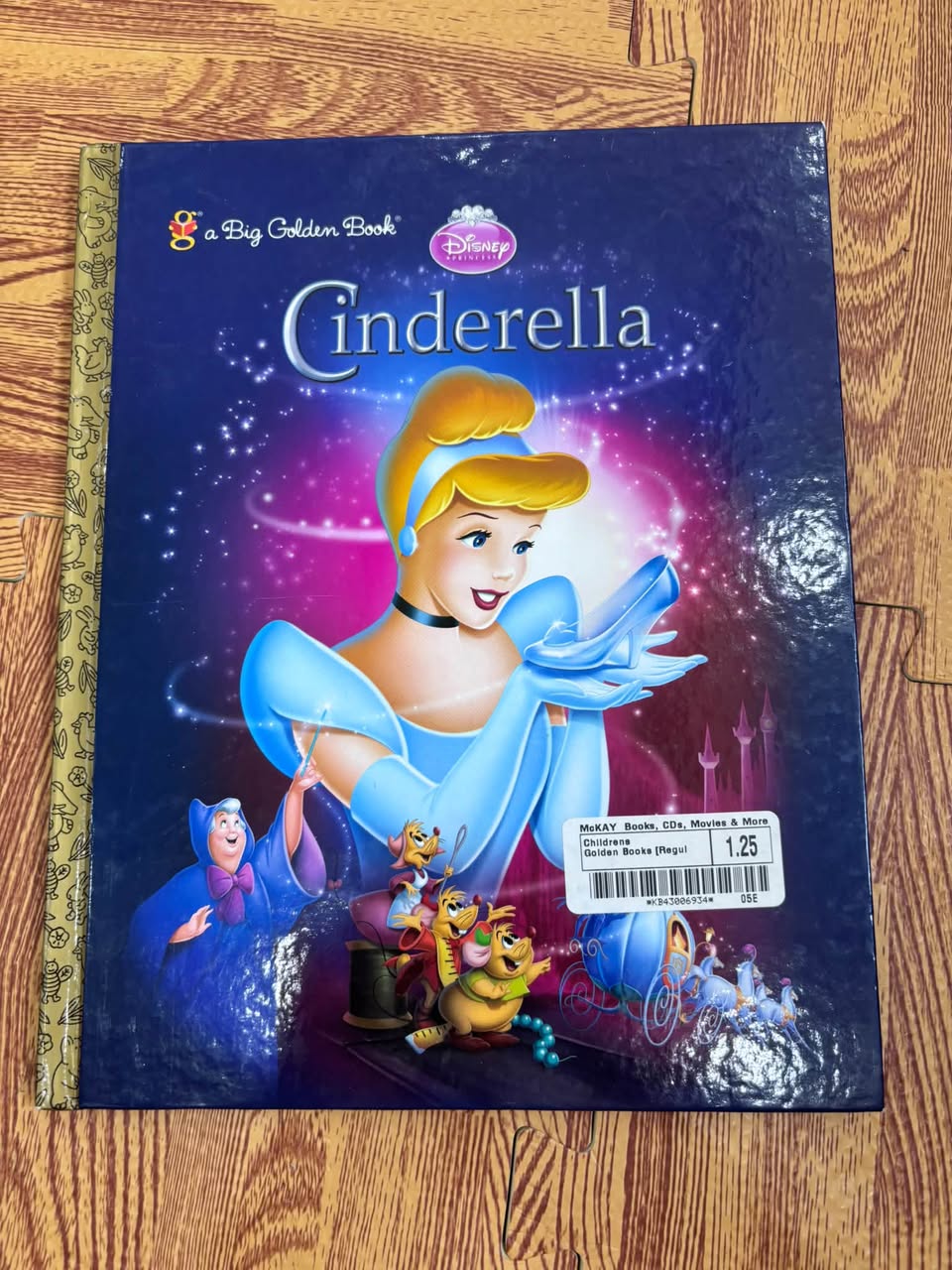 Disney Princess – Cinderella (A Big Golden Book)