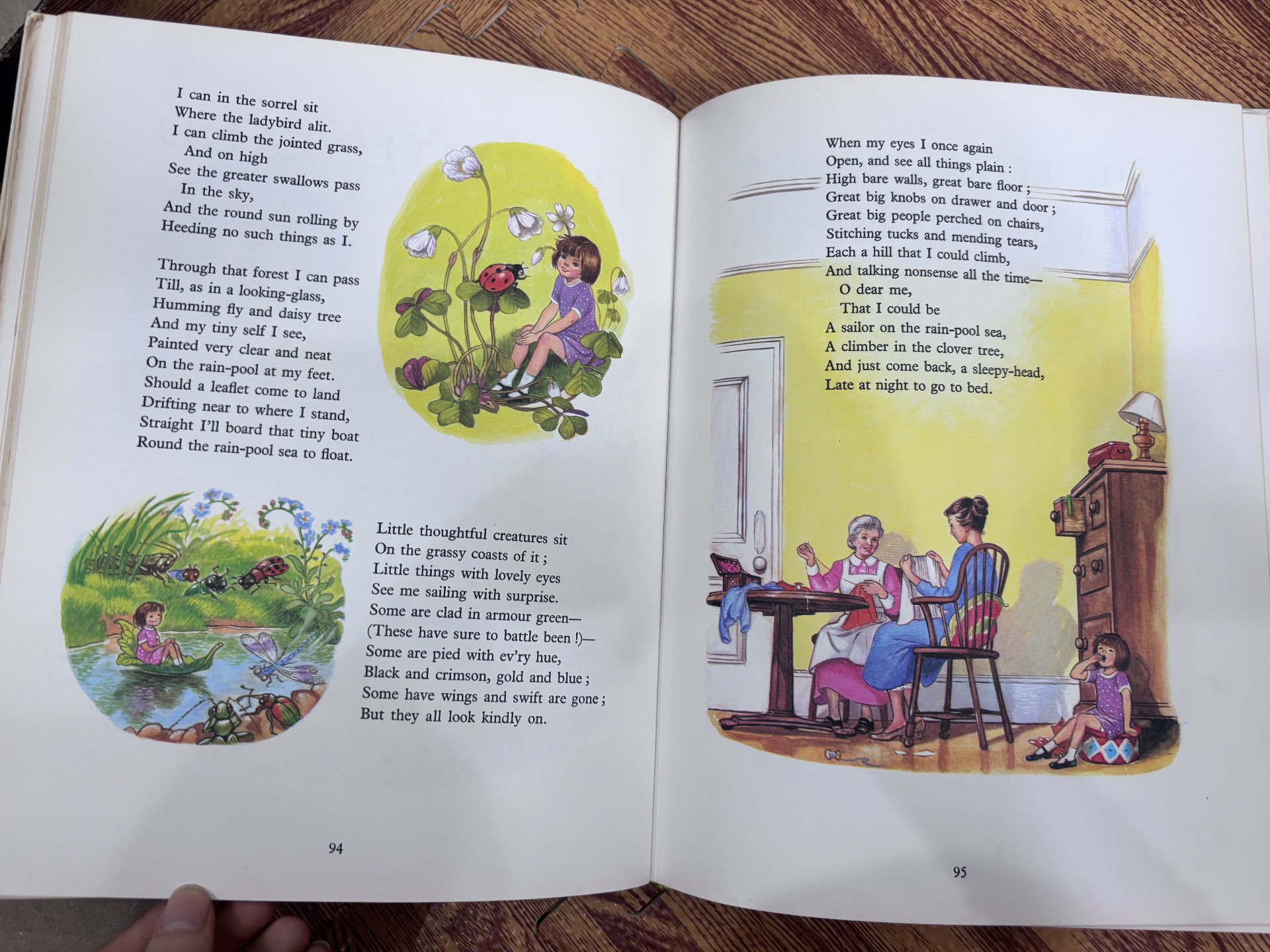 A CHILD'S GARDEN OF VERSES — ảnh 6