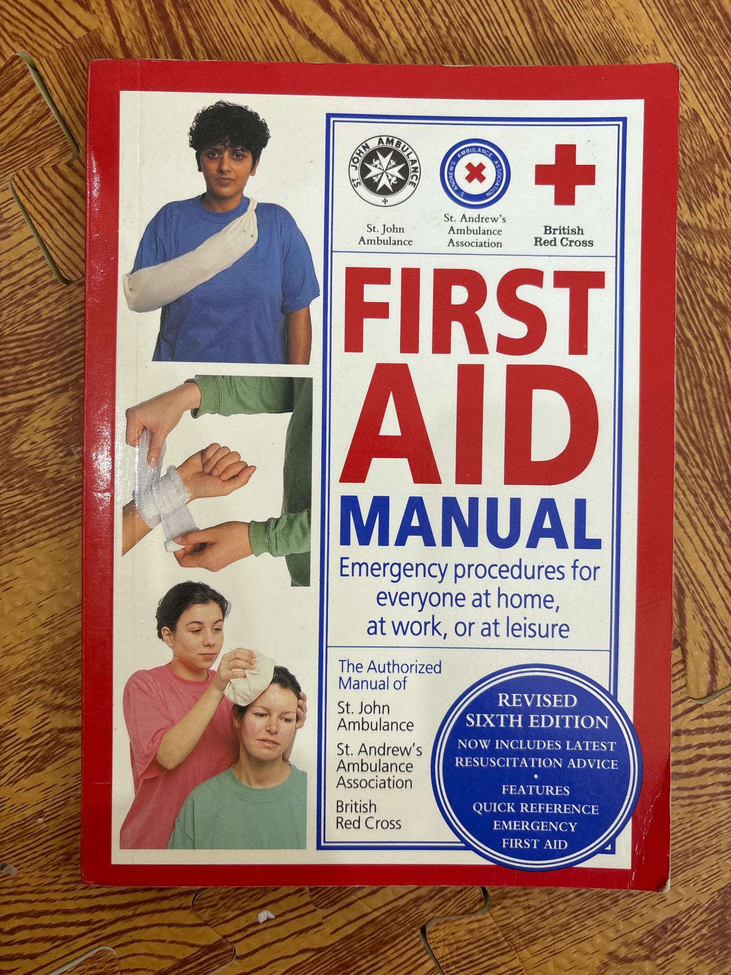 First Aid Manual — ảnh 1