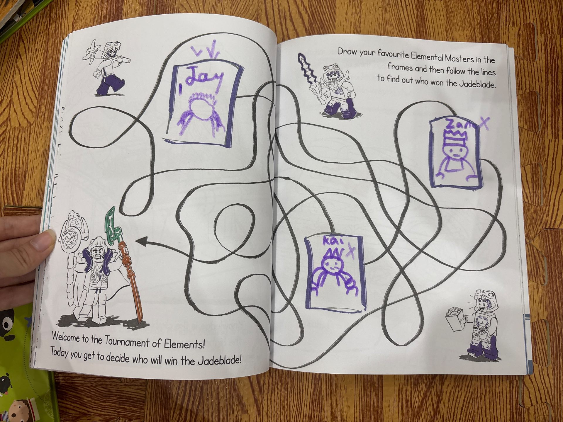 LEGO NINJAGO CHOOSE YOUR HERO DOODLE ACTIVITY BOOK — ảnh 3