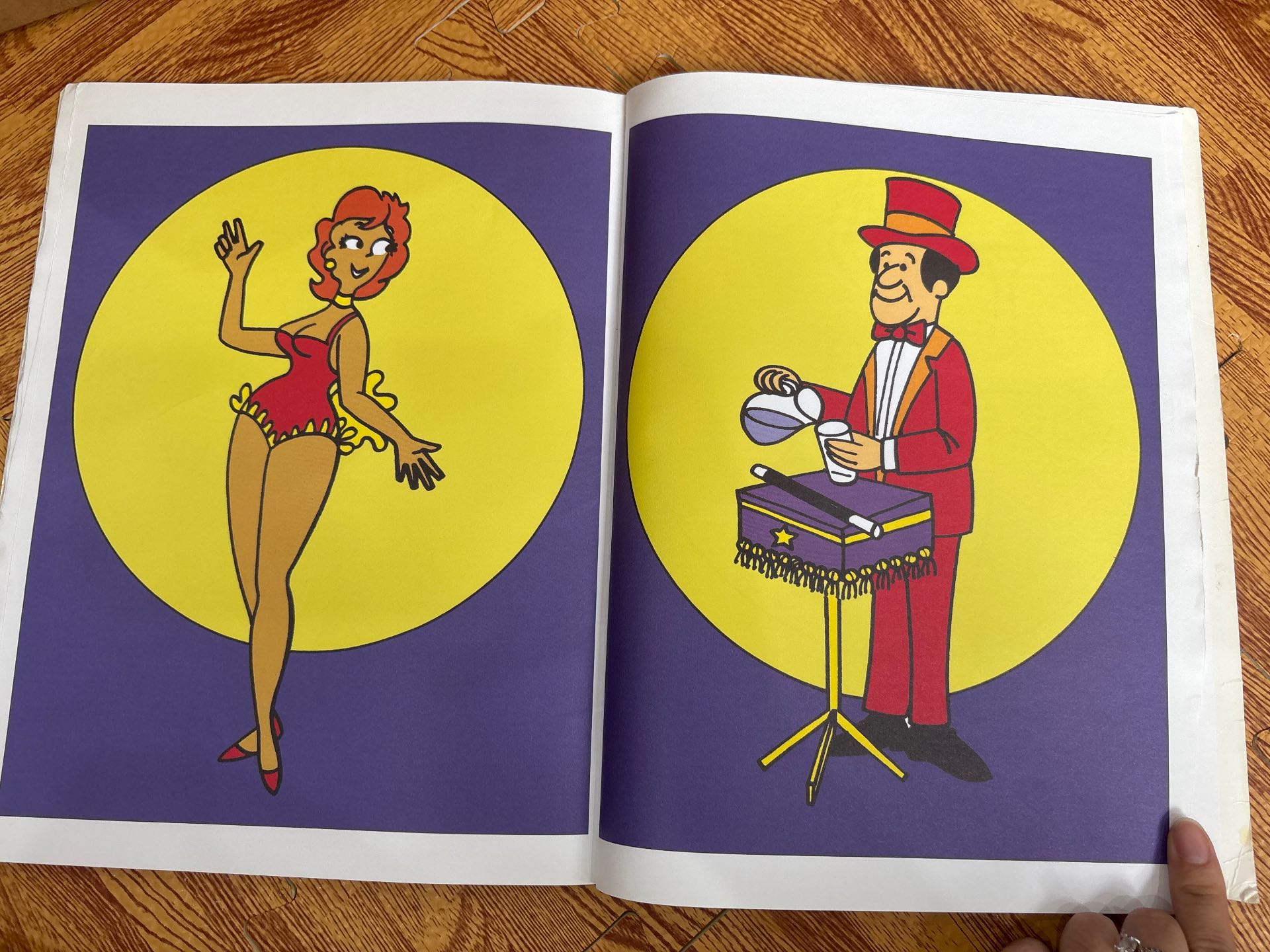 A FUN MAGIC COLORING BOOK — ảnh 5
