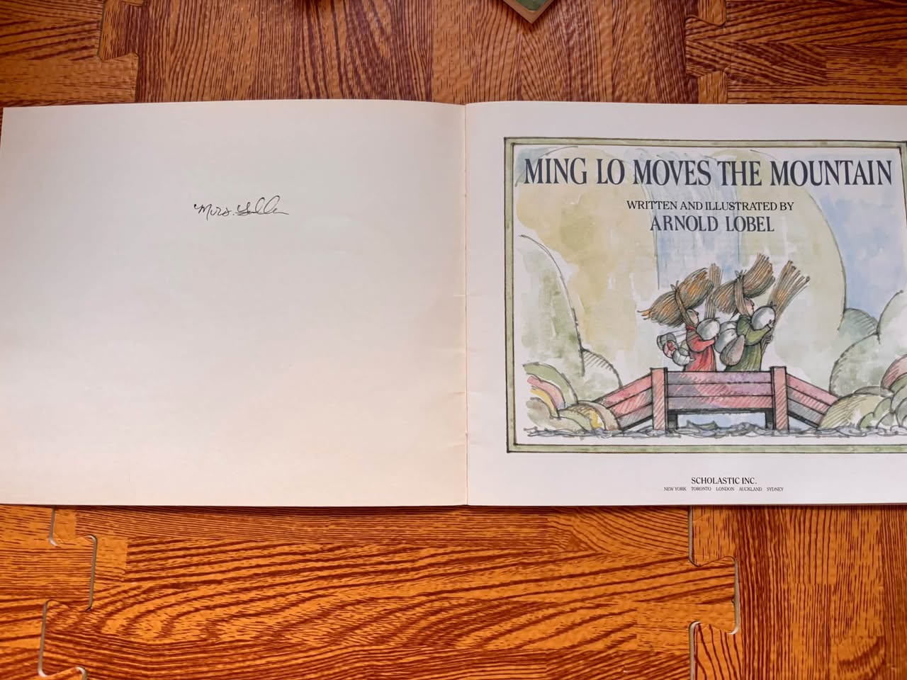 MING LO MOVES THE MOUNTAIN — ảnh 2