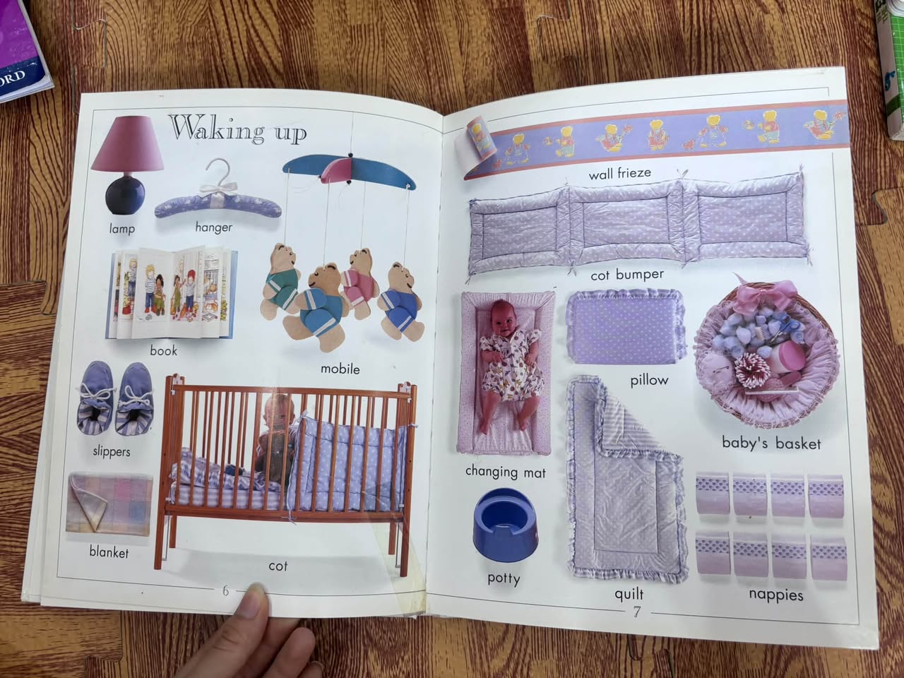 Baby’s World – A First Word Book and Picture Catalogue — ảnh 2